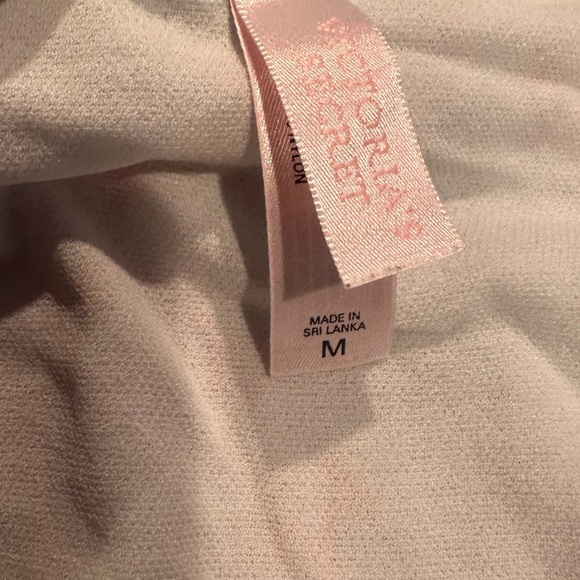 Women's Victoria's Secret Coral Print Bikini 36C and Medium - Picture 3 of 16